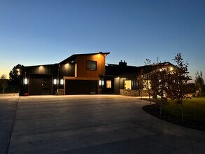 412 Tronstad Rd in Kalispell, MT - Building Photo - Building Photo