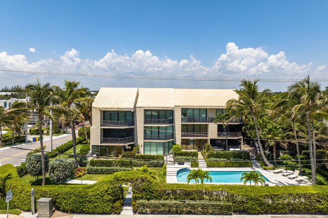 Eight Hundred Ocean Place in Delray Beach, FL - Building Photo - Building Photo