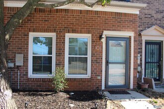 101 Cresent Circle in Madison, AL - Building Photo - Building Photo