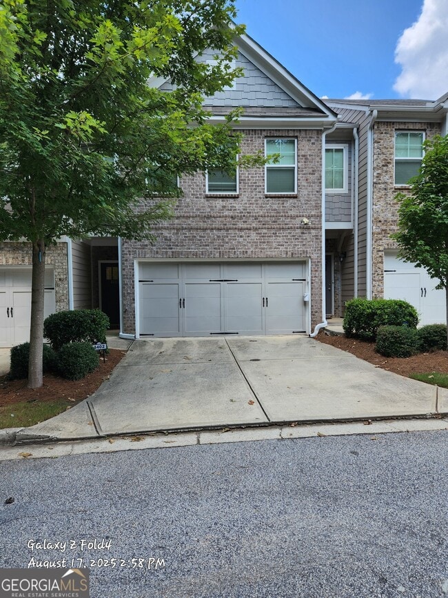 property at 4402 Newfangle Rd