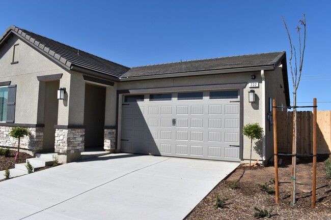 232 Journey Wy S in Madera, CA - Building Photo - Building Photo