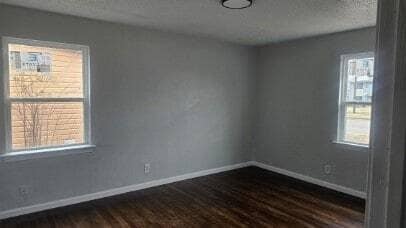 1426 N Jim Miller Rd in Dallas, TX - Building Photo - Building Photo