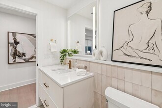 30 W Allens Ln, Unit 416 in Philadelphia, PA - Building Photo - Building Photo