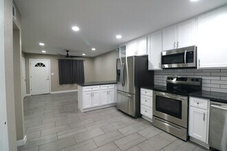 1 N Naco Way in Chandler, AZ - Building Photo - Building Photo