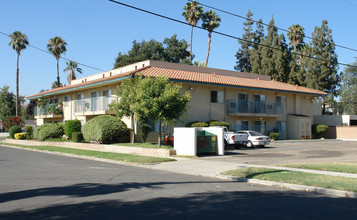 Casa De Paz in Simi Valley, CA - Building Photo - Building Photo