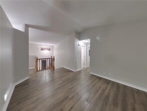 11932 Kerry St NW in Coon Rapids, MN - Building Photo - Building Photo