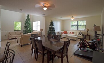 532 SE 34th Terrace in Homestead, FL - Building Photo - Building Photo