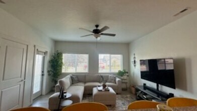 5667 E Bollo St in Nampa, ID - Building Photo - Building Photo