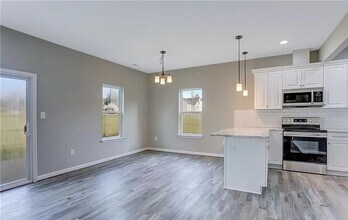 467 Queens Creek Rd in Williamsburg, VA - Building Photo - Building Photo