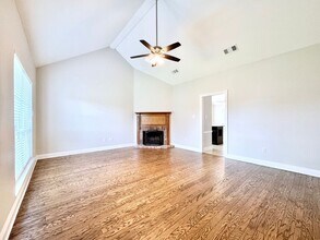 18440 Lakefield Ave in Baton Rouge, LA - Building Photo - Building Photo