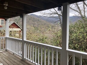 307 Chapman Rd in Montreat, NC - Building Photo - Building Photo