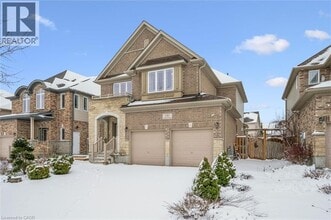 130 Coopershawk St in Kitchener, ON - Building Photo - Building Photo