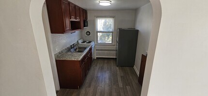 421 Myrtle Ave in Scotch Plains, NJ - Foto de edificio - Building Photo