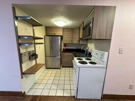 53A Saint Paul St, Unit 3 in Brookline, MA - Building Photo