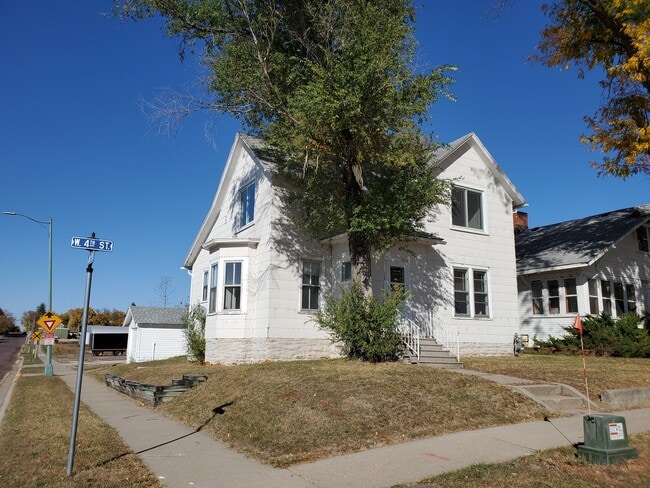 116 W 4th St in Fairmont, MN - Building Photo - Building Photo