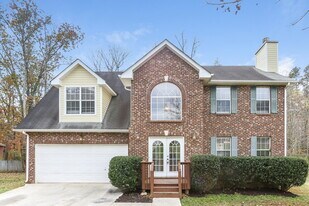 5442 Beaver Lake Dr SW in Powder Springs, GA - Building Photo