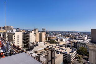 Randolph Lofts Apartments