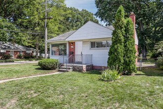 12734 Riverview St in Detroit, MI - Building Photo - Building Photo