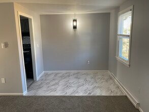 60 Ashcraft Rd, Unit 60 ashcraft road in New London, CT - Building Photo - Building Photo