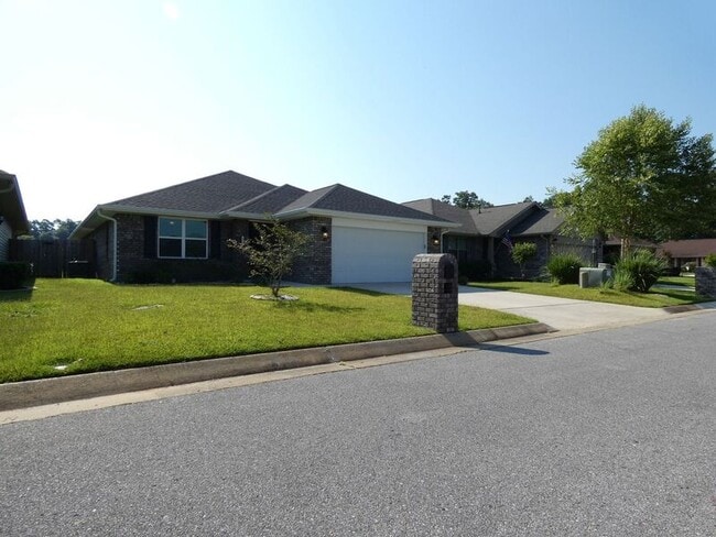 property at 4117 Hazelhurst Dr