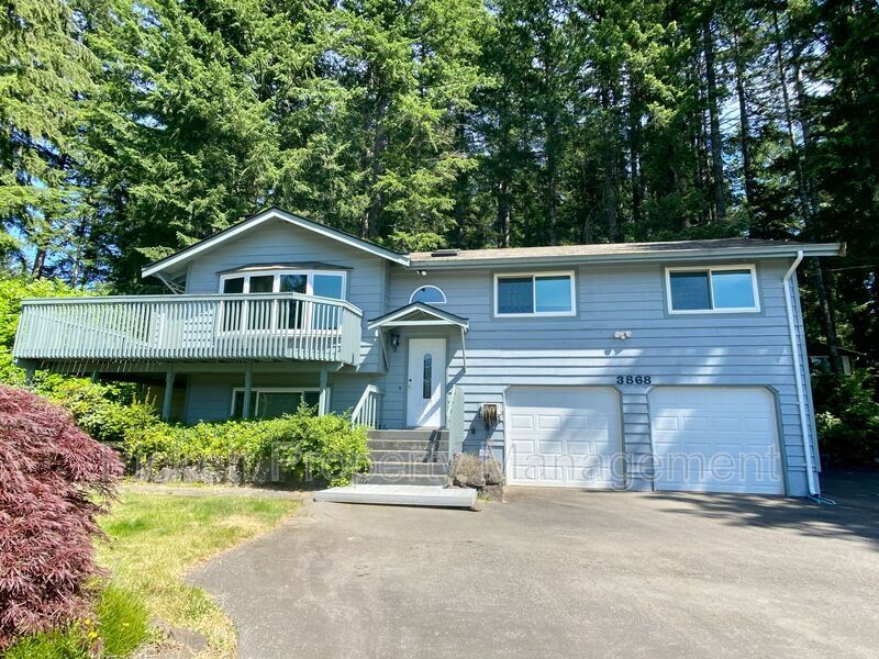 3868 Redwing Trail NW in Bremerton, WA - Building Photo