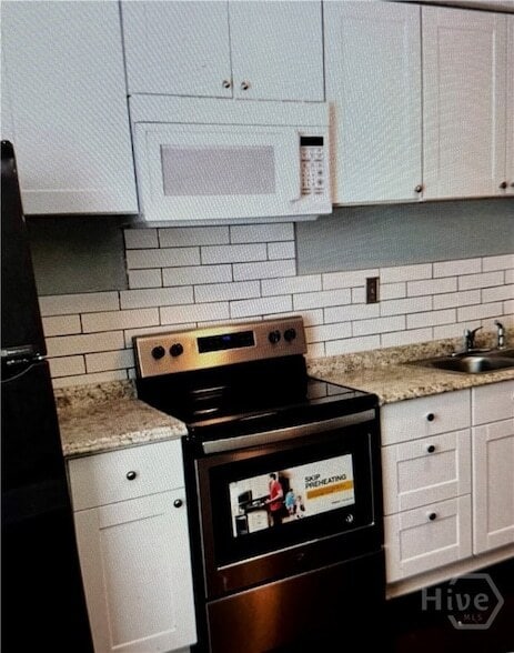 41 Whitaker St in Savannah, GA - Building Photo - Building Photo