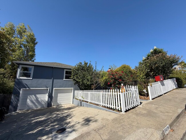 property at 1420 Hull Dr