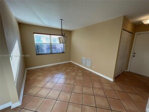 17768 SW 28th Ct in Miramar, FL - Building Photo - Building Photo
