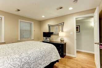 1871 Newton St NW in Washington, DC - Building Photo - Building Photo