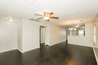 6154 Settlers Lake Cir E in Katy, TX - Building Photo - Building Photo