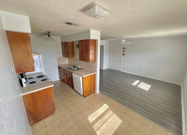 811 N 5th St in Copperas Cove, TX - Building Photo - Building Photo