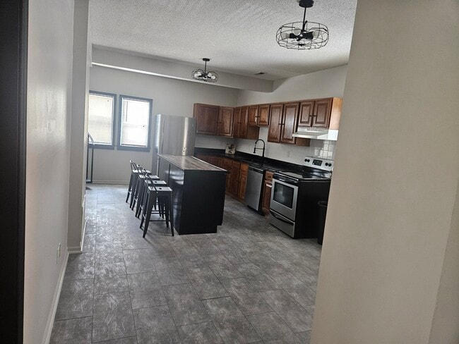 3526 Locust St, Unit 2 in Kansas City, MO - Building Photo - Building Photo