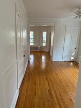 647 Dewitt St, Unit Lower level flat in Syracuse, NY - Foto de edificio - Building Photo