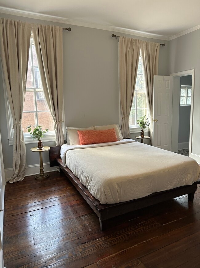 property at 239 W Lafayette Ave