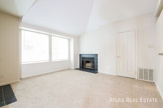 862 S Uravan Ct in Aurora, CO - Building Photo - Building Photo
