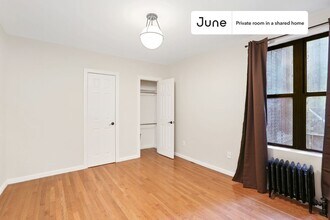 Room in Shared 2 bed/1 bath home in New York, NY - Building Photo - Building Photo
