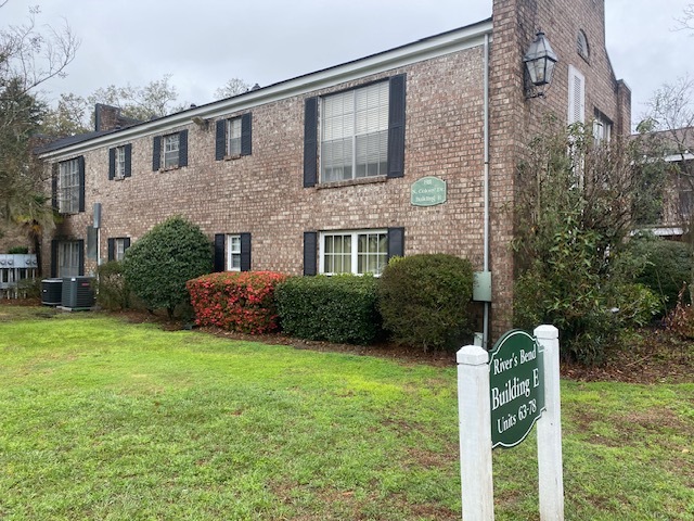 811 Colony Dr, Unit E 72 in Charleston, SC - Foto de edificio - Building Photo