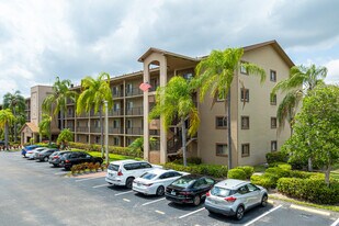 Century Village in Pembroke Pines, FL - Building Photo