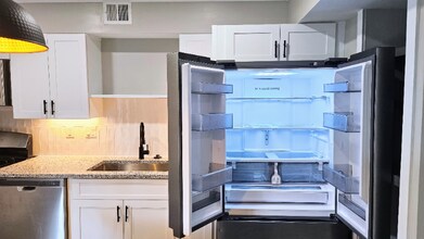 115 Biscayne Dr NW in Atlanta, GA - Building Photo - Building Photo