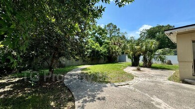 6536 Anvers Blvd S in Jacksonville, FL - Building Photo - Building Photo