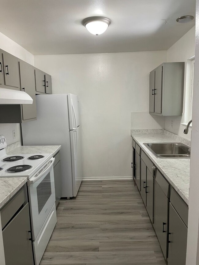 property at 3685 Tamarack Ave