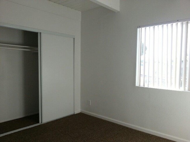 1415 E Cruces St, Unit #4 in Wilmington, CA - Building Photo - Building Photo