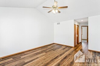 10505 W Douglas Ave in Wichita, KS - Building Photo - Building Photo