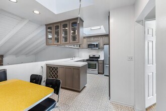 612 Marie Ave in Los Angeles, CA - Building Photo - Building Photo