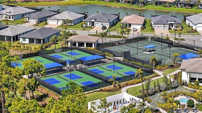 property at 1953 Fresno Ave