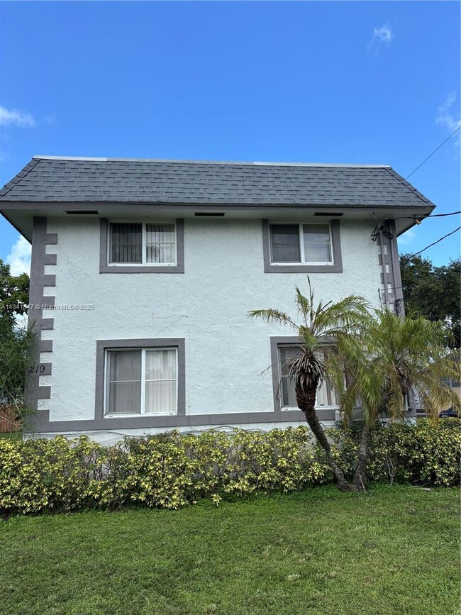 property at 219 W Dixie Hwy