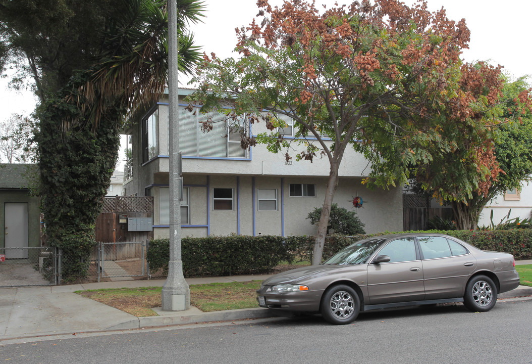 1933 17th St in Santa Monica, CA - Building Photo