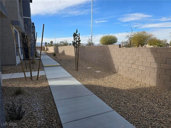 4996 Apple Mesa Ave, Unit 1227HB in Enterprise, NV - Building Photo - Building Photo