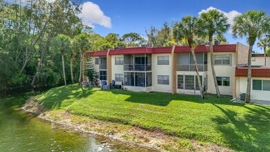 235 Lake Dora Dr in West Palm Beach, FL - Building Photo - Building Photo