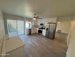 2647 Prather St in Simi Valley, CA - Building Photo - Building Photo